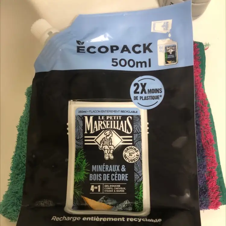 LE PETIT MARSEILLAIS - Minéraux & bois de cèdre - Gel douche 4en1