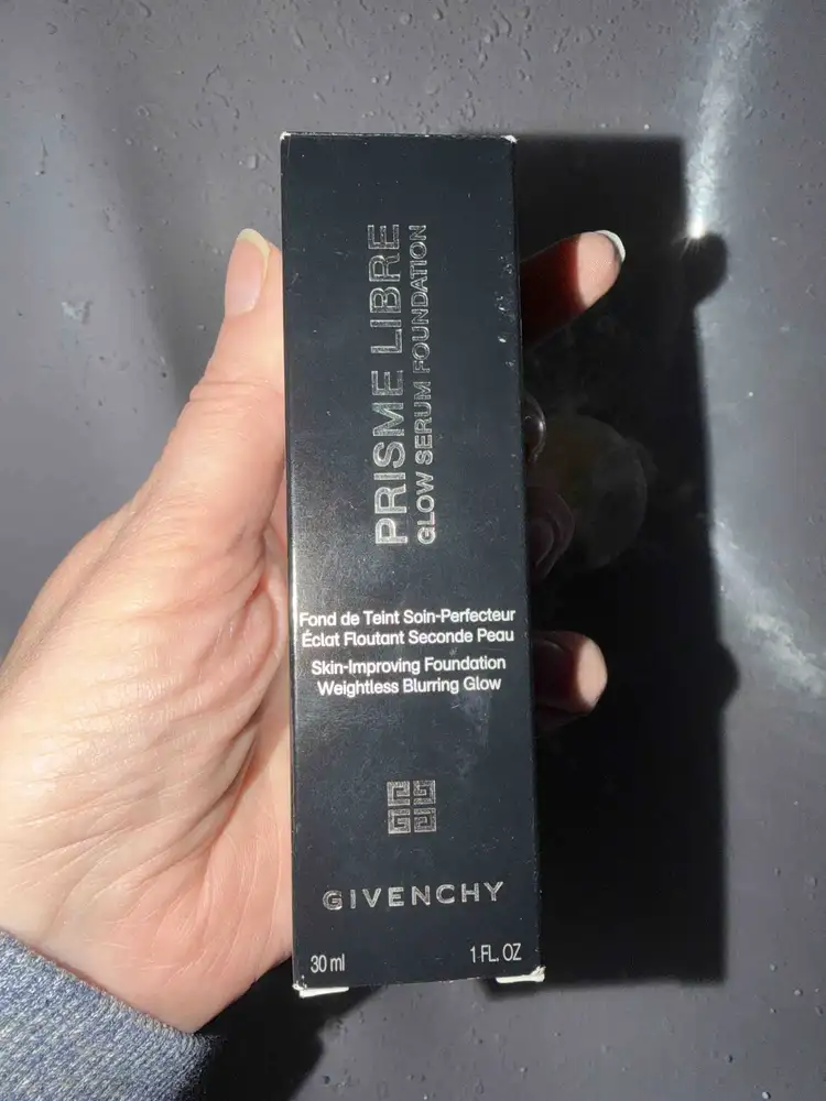 GIVENCHY - Prisme libre - Fond de teint soin-perfecteur