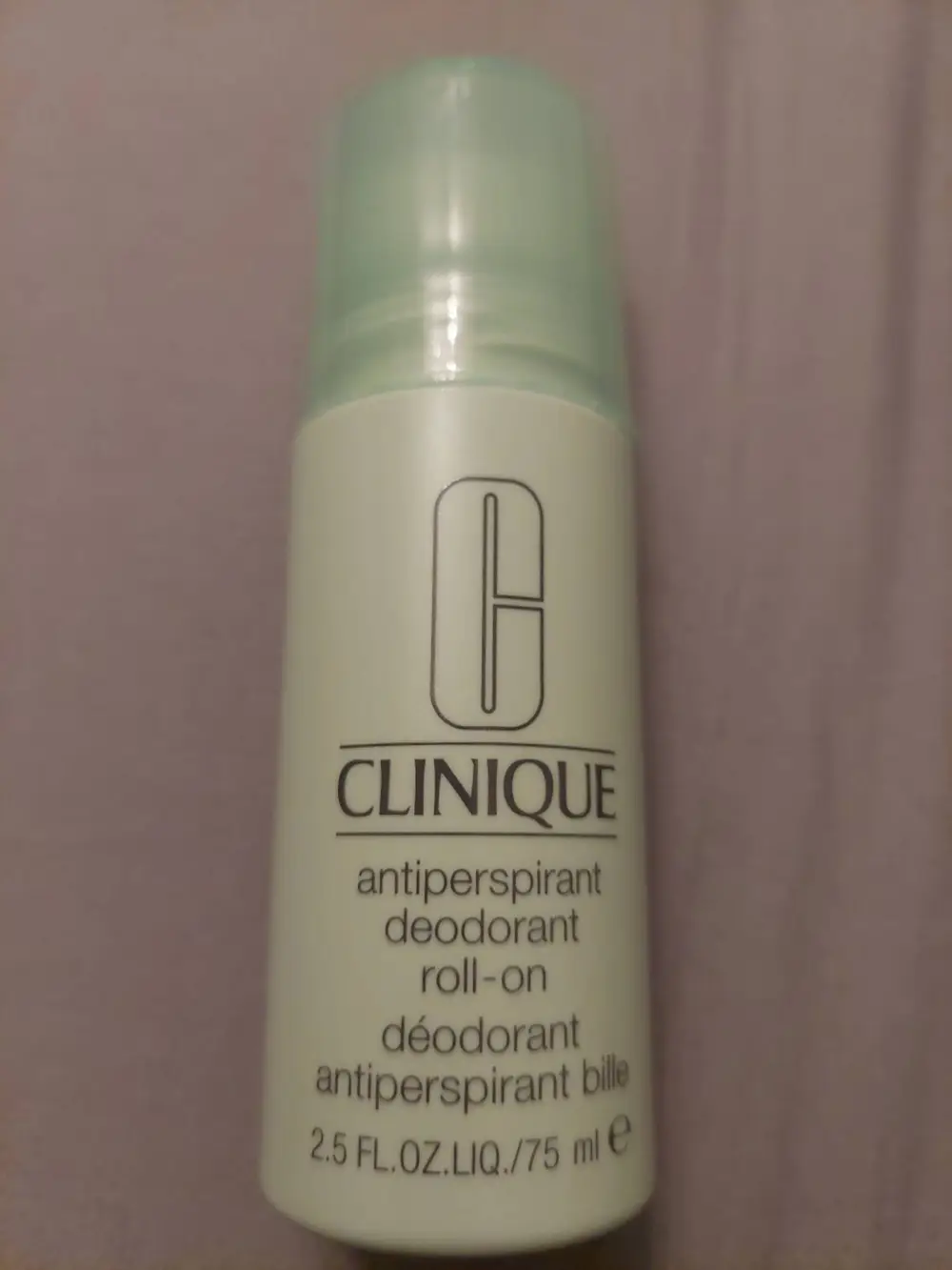 CLINIQUE - Déodorant antiperspirant bille