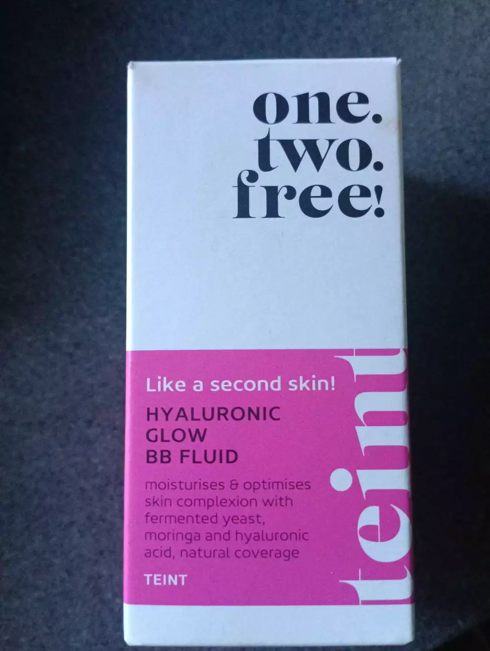 ONE.TWO.FREE! - Hyaluronic glow BB fluid teint 