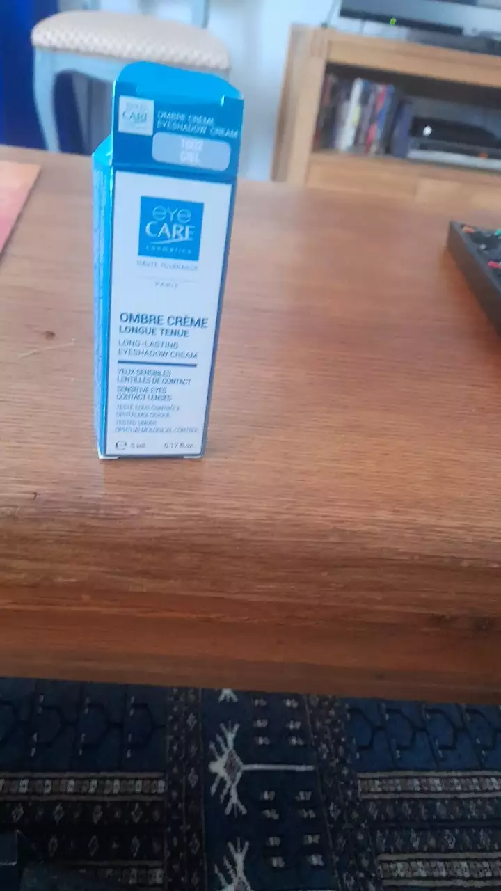 EYE CARE - Ombre crème longue tenue