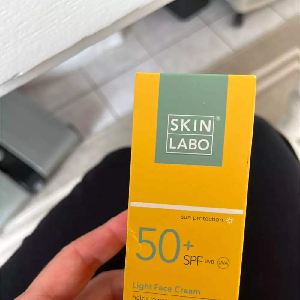 SKIN LABO - Light face cream SPF  50+ 