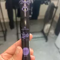 ESSENCE - Lash princess - Sclupted volume mascara
