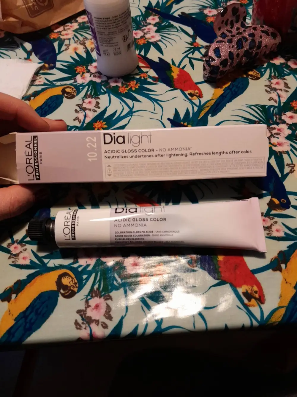 L'ORÉAL - Dia Light - Acidic gloss color 10.22