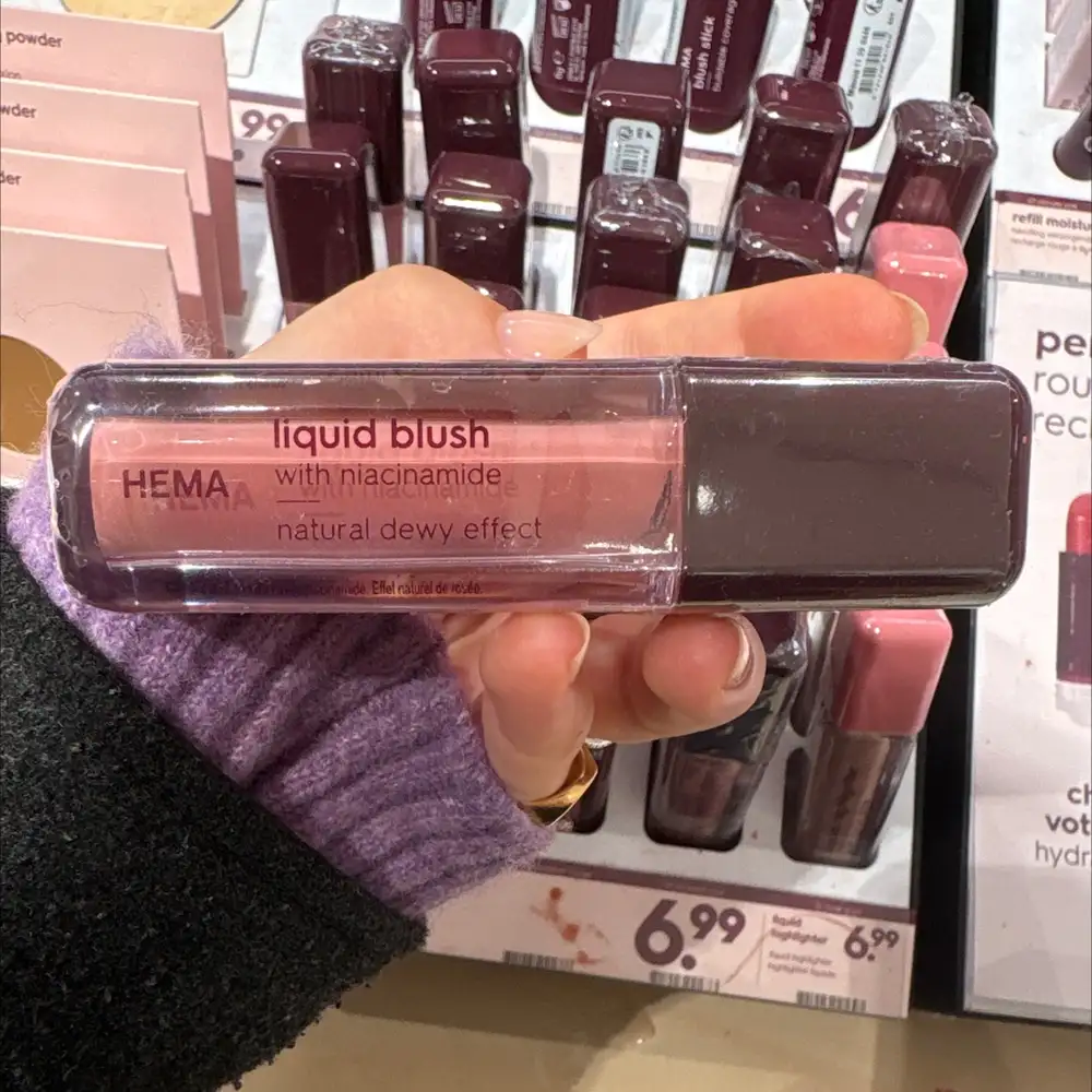 HEMA - Liquid blush with niacinamide