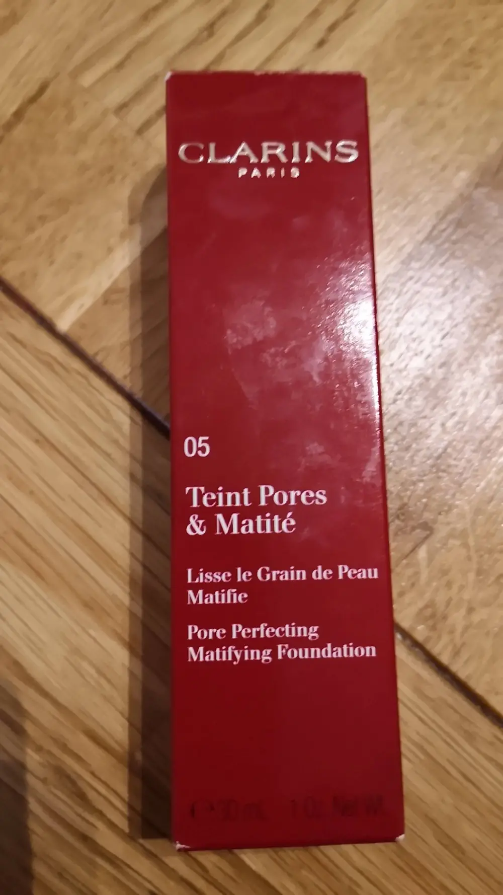 CLARINS - 05 Teint pores & matité - Lisse le grain de peau matifie