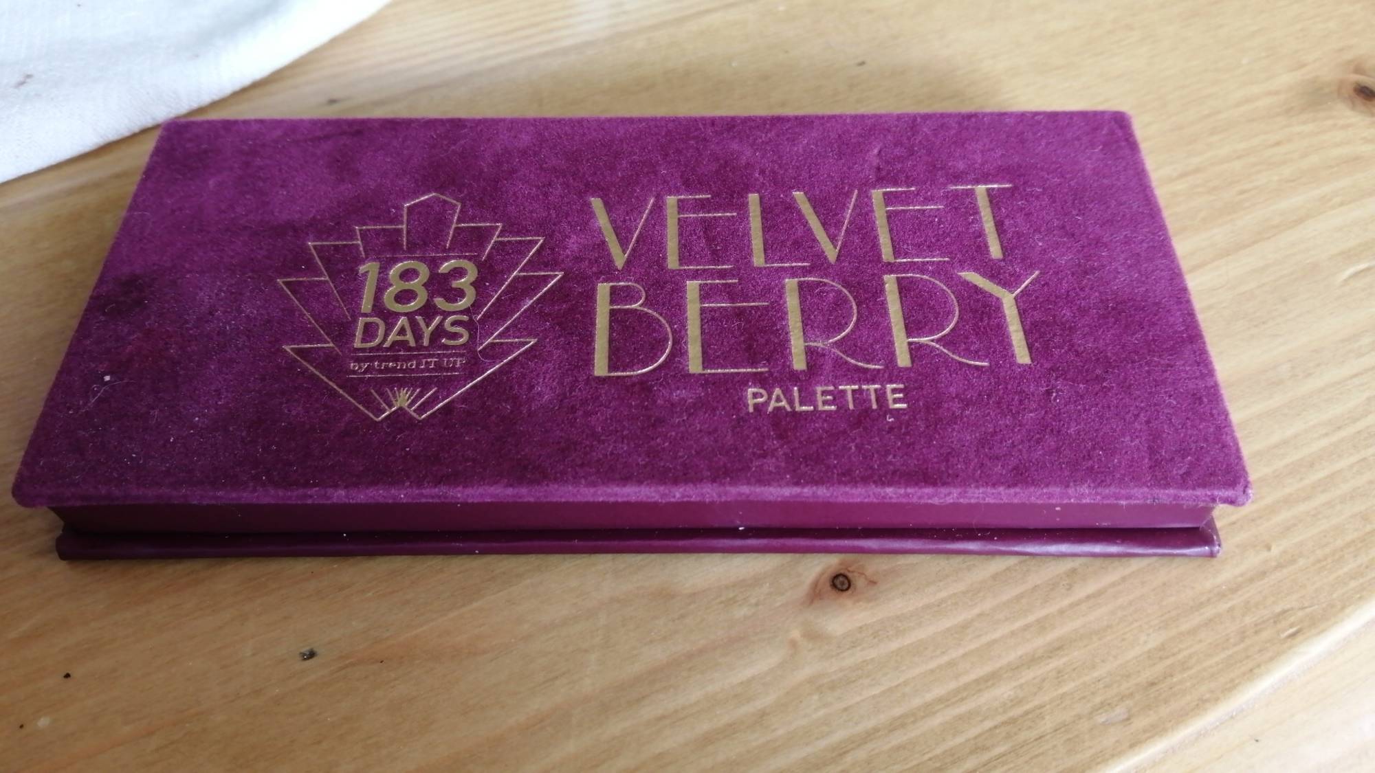 TREND IT UP - 183 Days - Velvet Berry palette