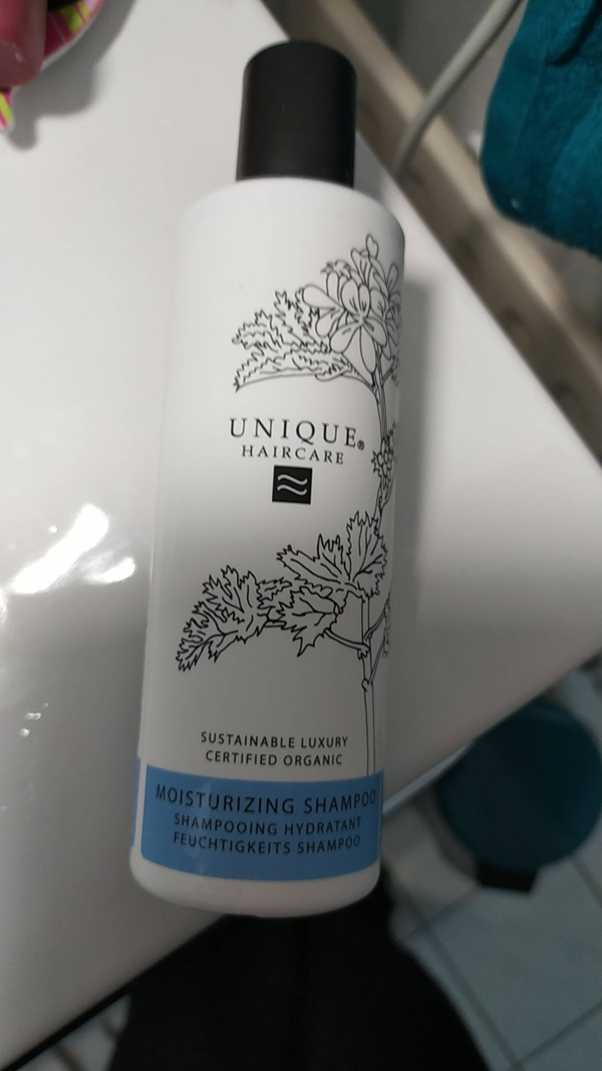 UNIQUE - Shampooing hydratant