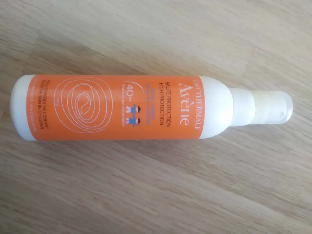EAU THERMALE AVÈNE - Spray enfant haute protection spf40