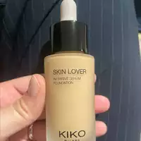KIKO - Skin lover - Intensive serum foundation
