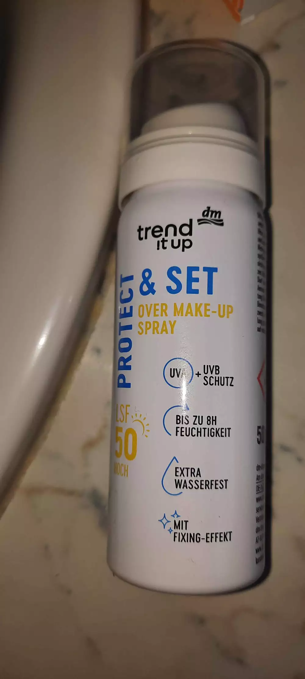 TREND IT UP - Protect & set - Over make-up spray LSF 50
