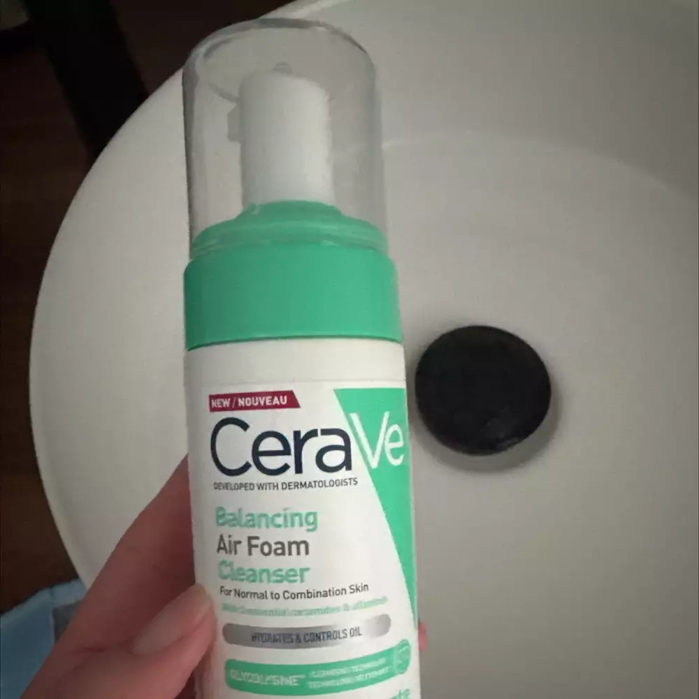 CERAVÉ - Balancing air foam cleanser