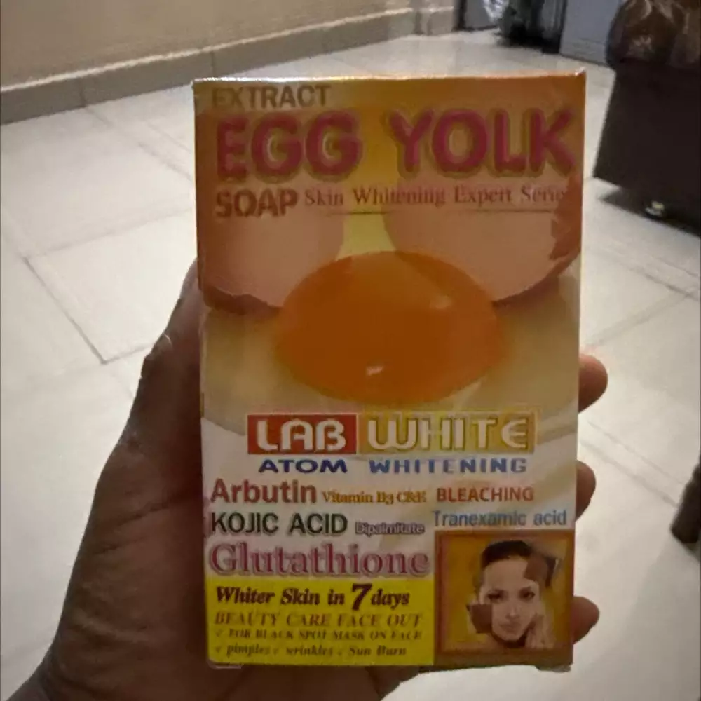 LAB WHITE - Skin whitening expert series - Egg yolk soap