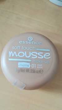 ESSENCE - Soft touch - Mousse matte 01