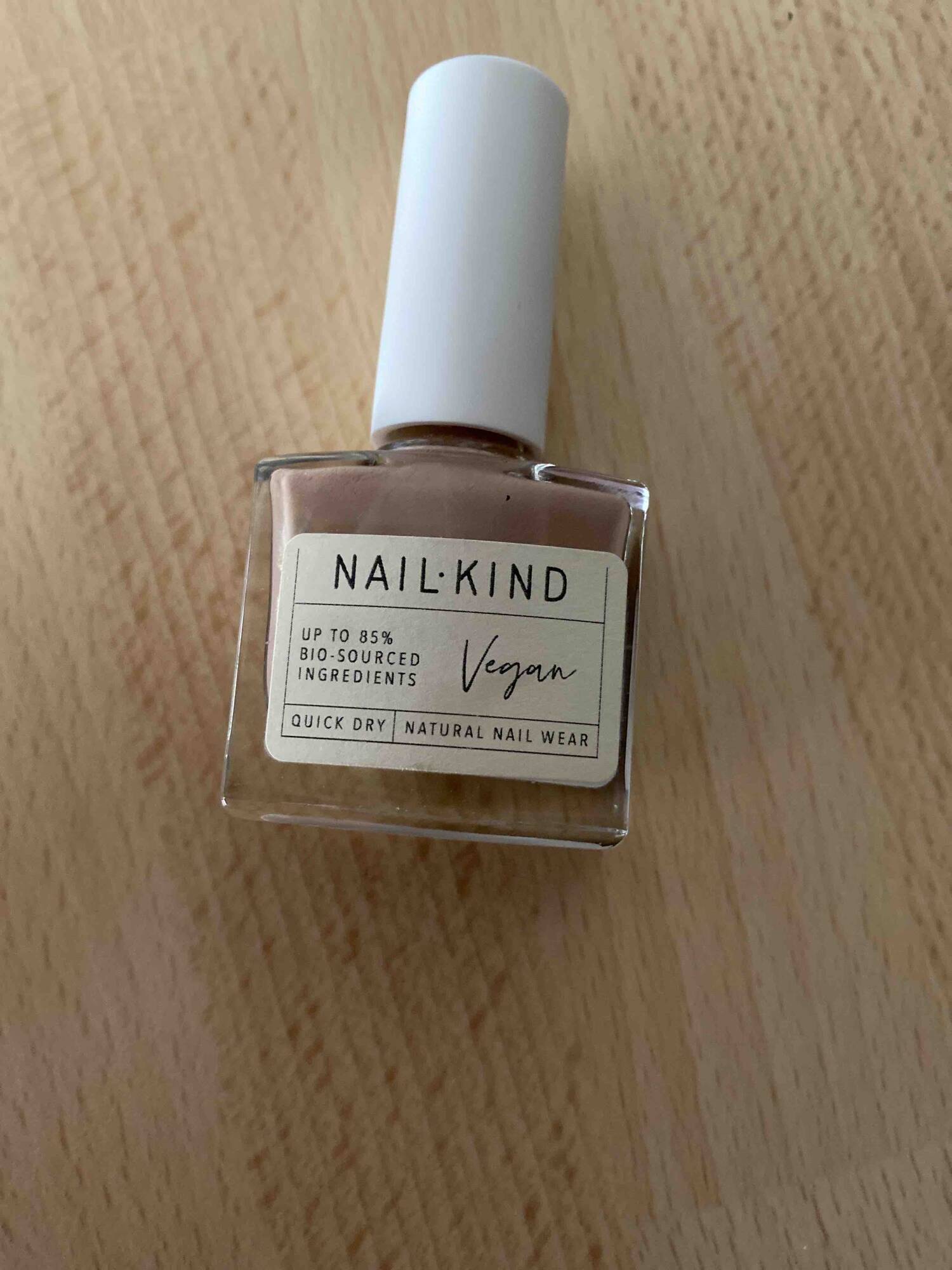 NAIL KIND - Natural nail wear
