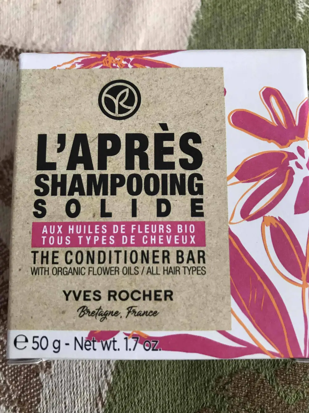 YVES ROCHER - Après shampooing solide aux huiles de fleurs bio