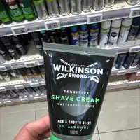 WILKINSON - Sensitive shave cream 