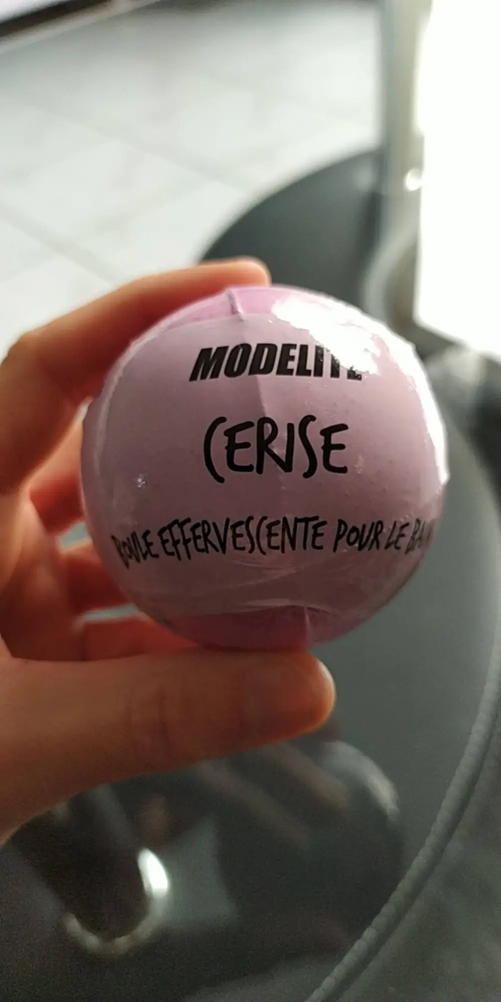 MODÉLITE - Cerise - Boule effervescente pour le bain 