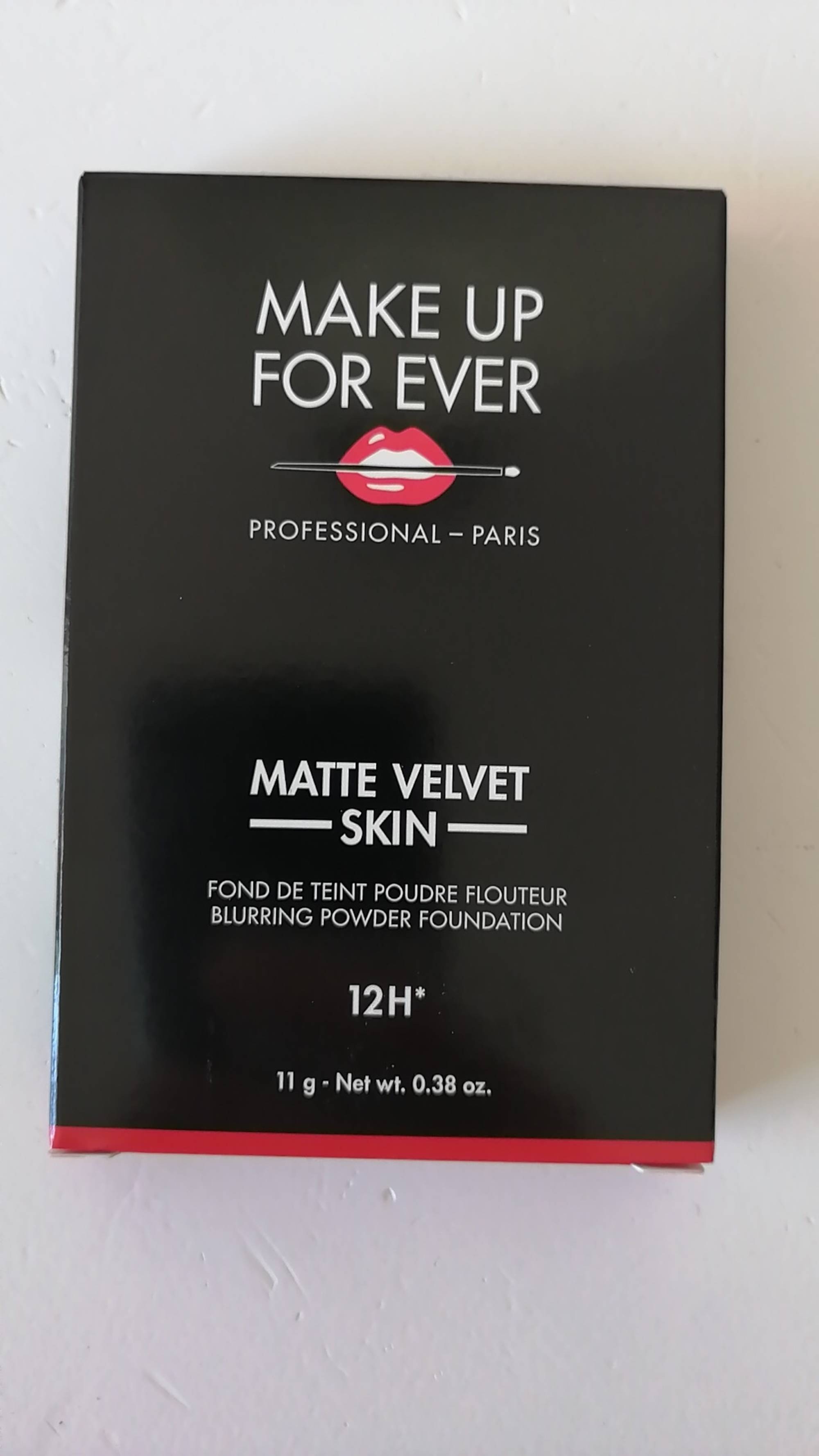 MAKE UP FOR EVER - Matte velvet skin - Fond de teint poudre flouteur