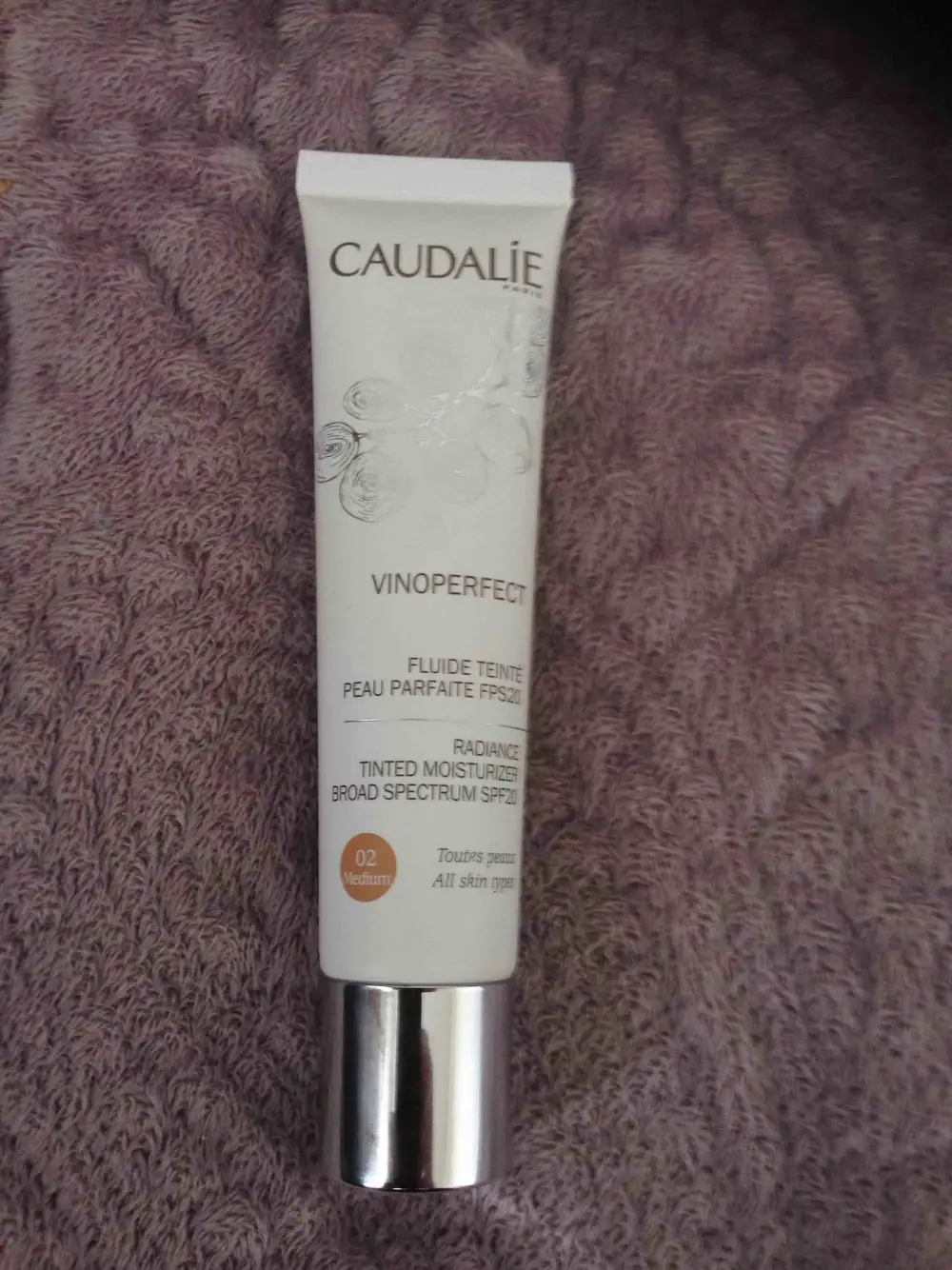 CAUDALIE - Vinoperfect - Fluide teinté peau parfaite FPS20 - 02 Medium