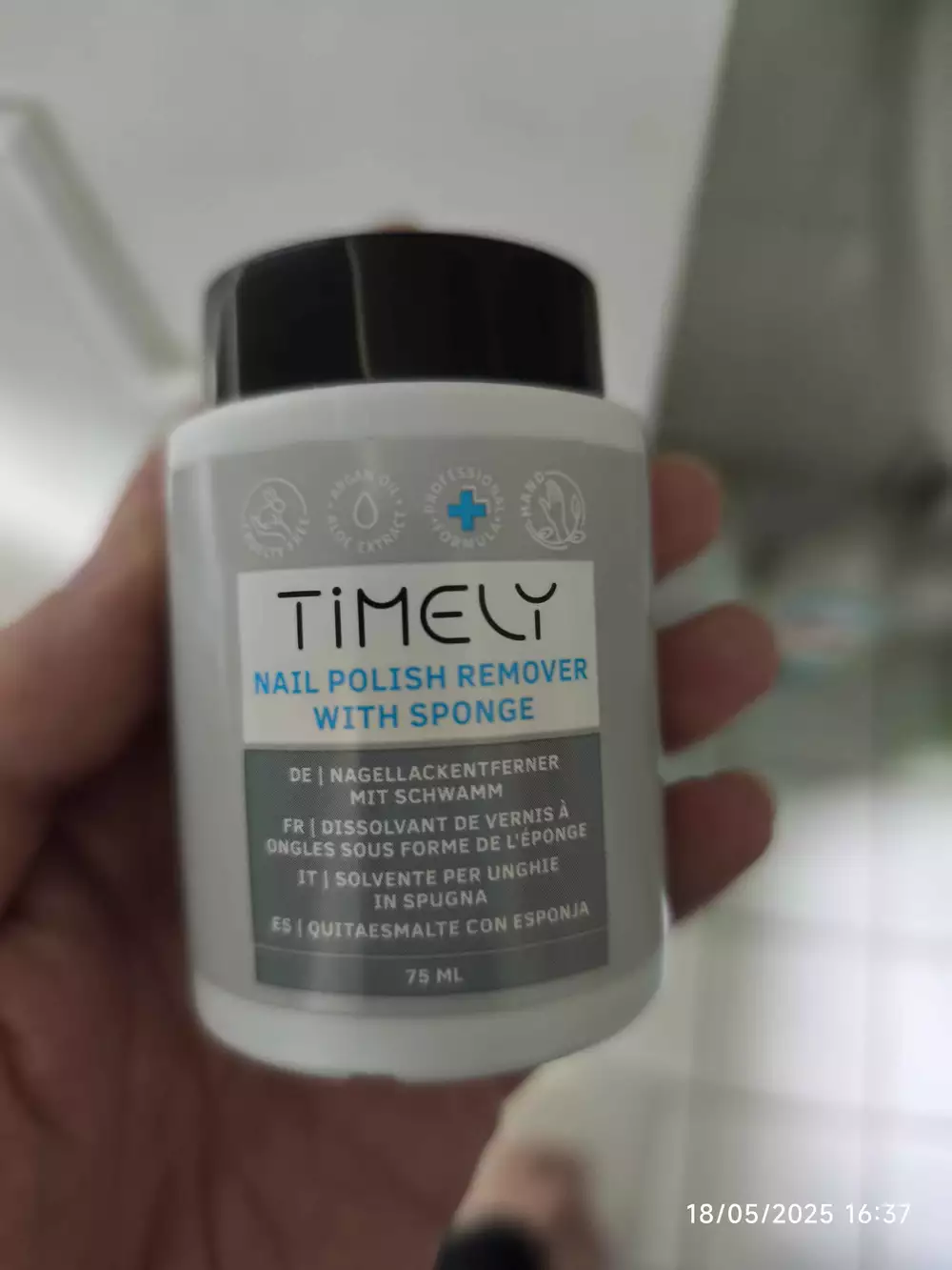 TIMELY - Dissolvant de vernis à ongles sous forme de l'éponge
