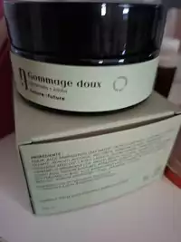 NATURE IS FUTURE - Gommage doux