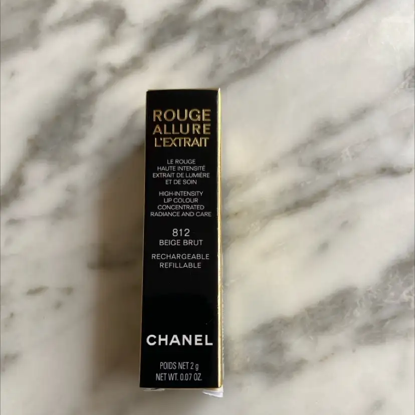 CHANEL - Rouge allure l’extrait 812 beige brut