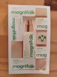 MAGNIFAIIK - C'est la base - Embellisseur de teint protecteur SPF30