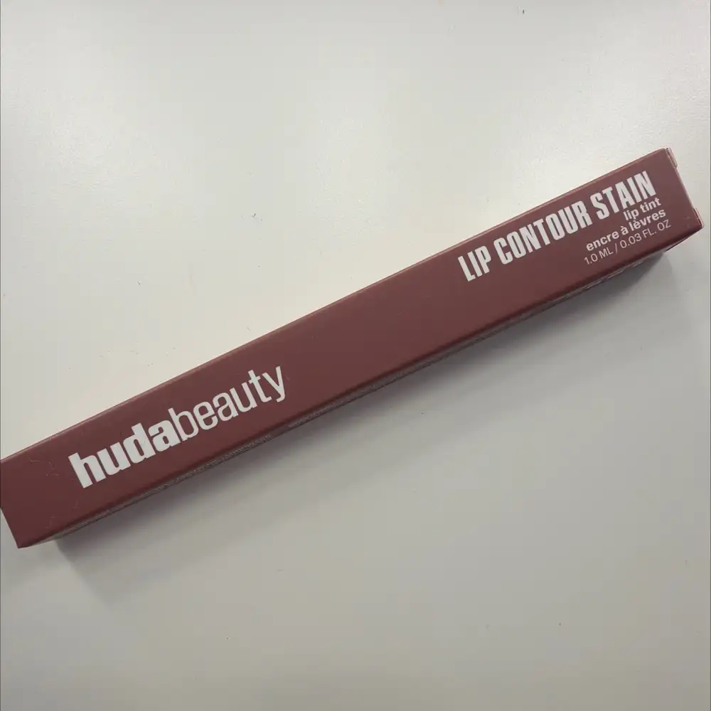 HUDA BEAUTY - Encre à lèvres 