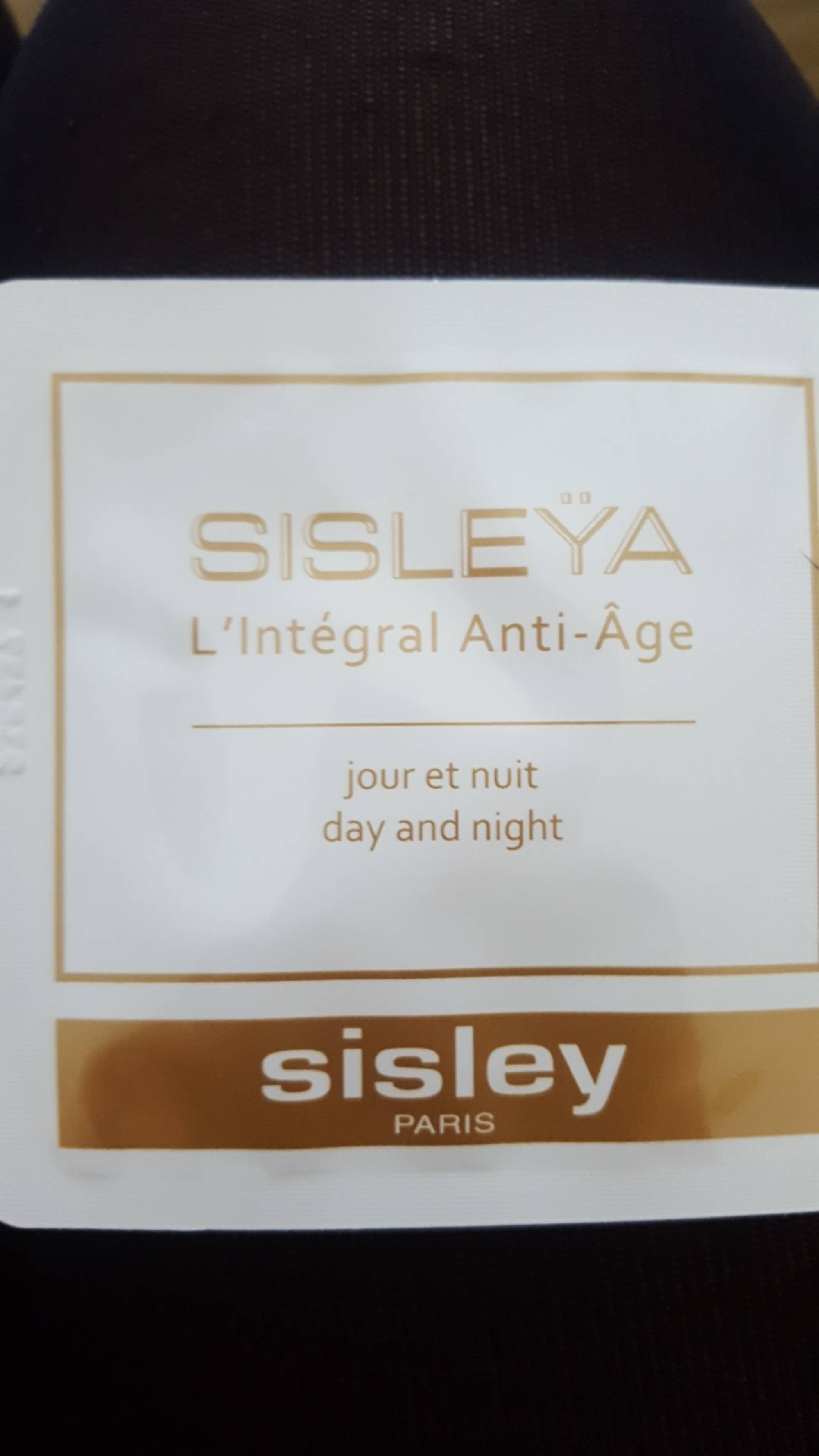 SISLEY - Sisleÿa - L'intégral anti-âge jour et nuit