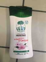 L'ARBRE VERT - Crème douche protectrice aux fleurs de Cerisiers