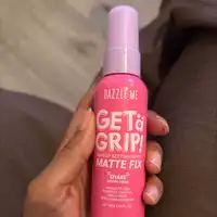 DAZZLE ME - Get a grip matte fix ! Makeup setting spray