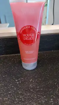 BEAUTY SUCCES - Rouge délice - Gommage corps