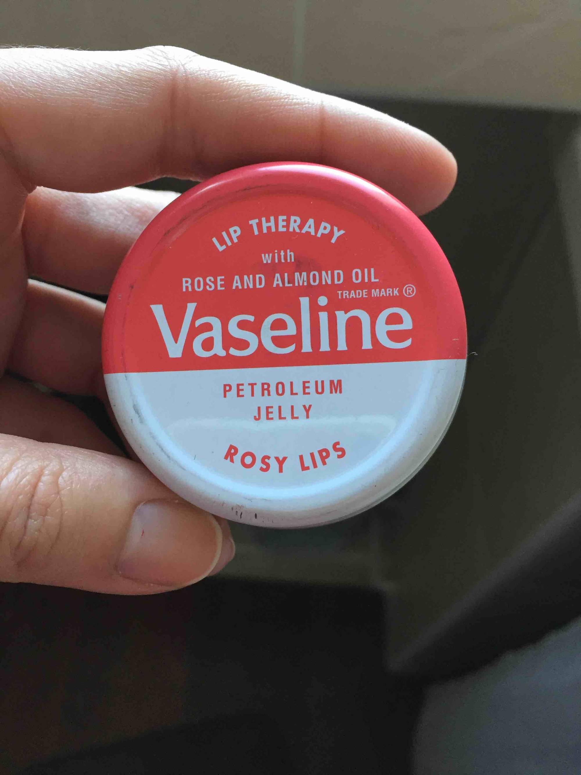 VASELINE - Lip therapy - Rose and almond oil