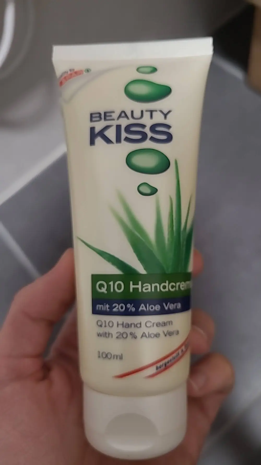 BEAUTY KISS - Q10 hand cream with 20% aloe vera
