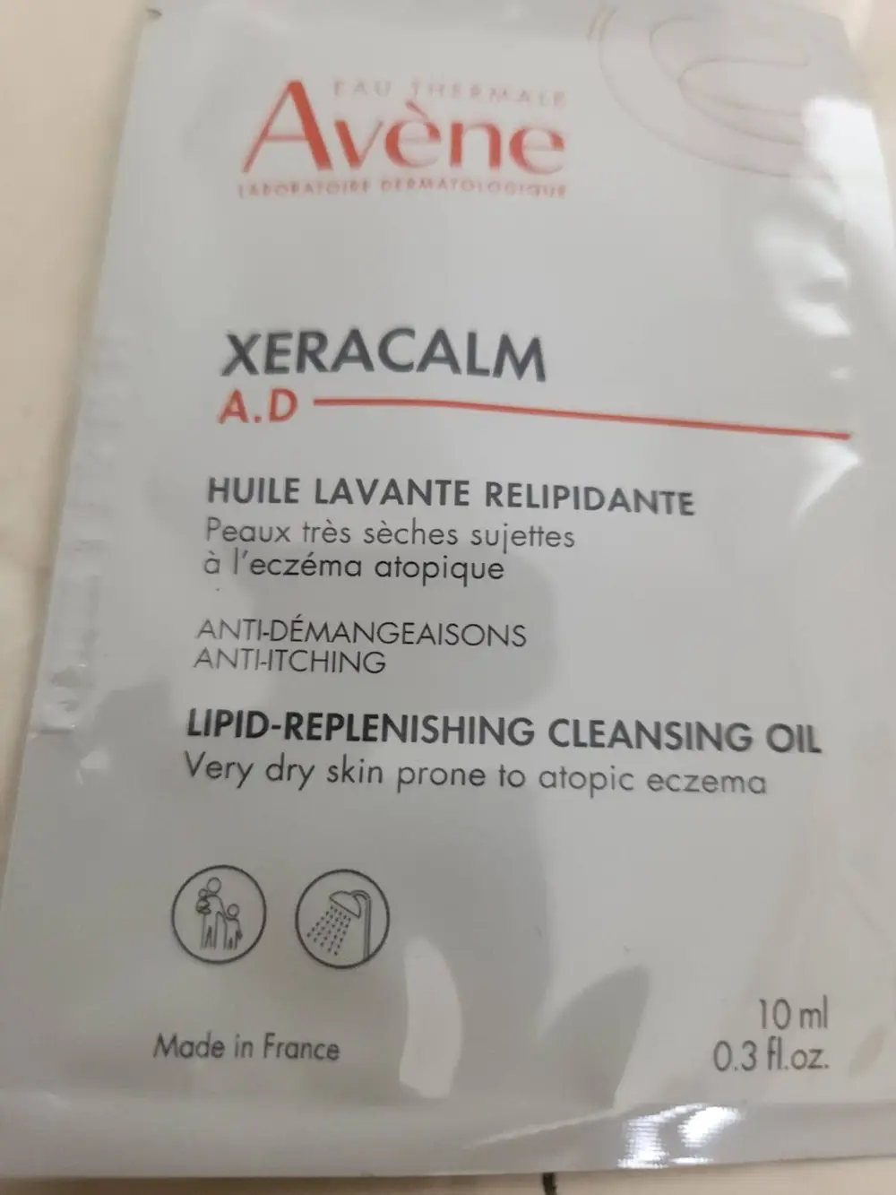 EAU THERMALE AVÈNE - Xeracalm - Huile lavante relipidante