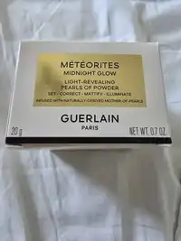 GUERLAIN - Météorites - Light-revealing perls of powder
