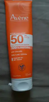 EAU THERMALE AVÈNE - Lait solaire SPF50 100% invisible