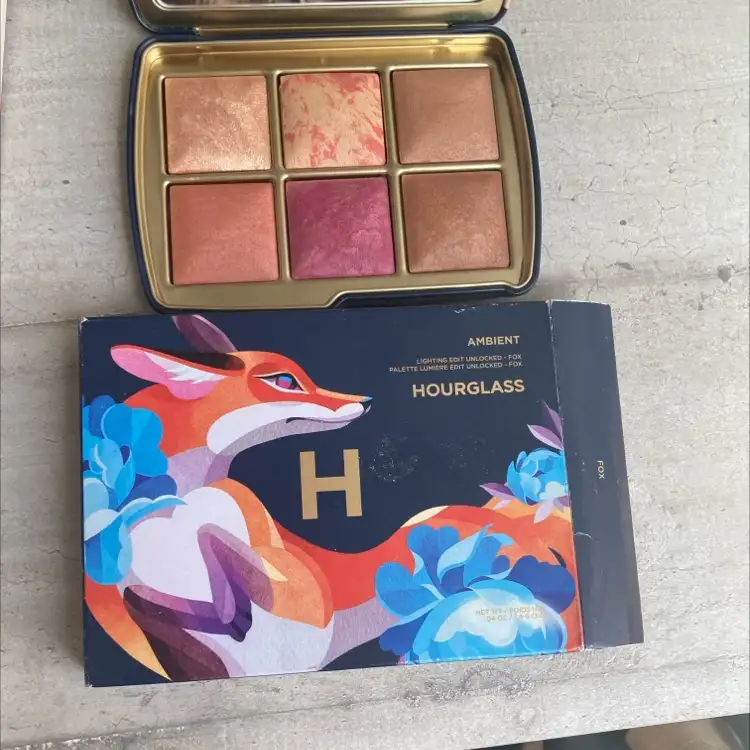 HOURGLASS - Ambient - Palette lumière édit unlocked fox