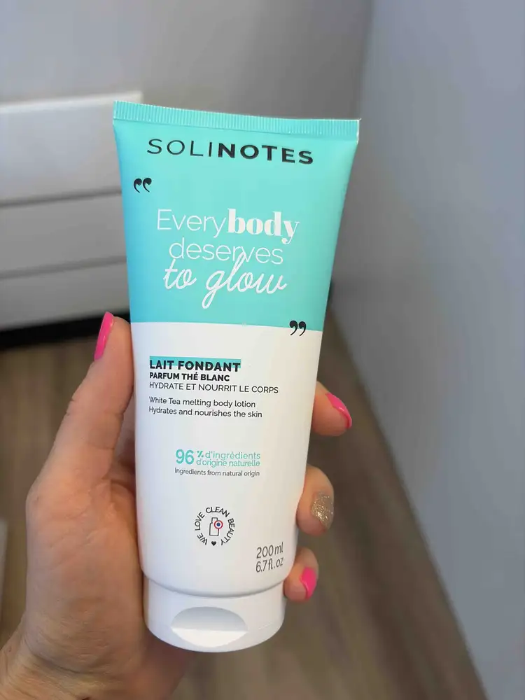 SOLINOTES - Everybody deserves to glow - Lait fondant parfum thé blanc