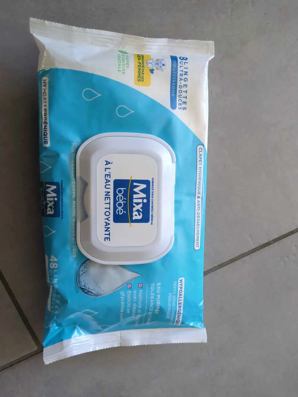 MIXA - Bébé - 8 Lingettes ultra douces à l'eau nettoyante