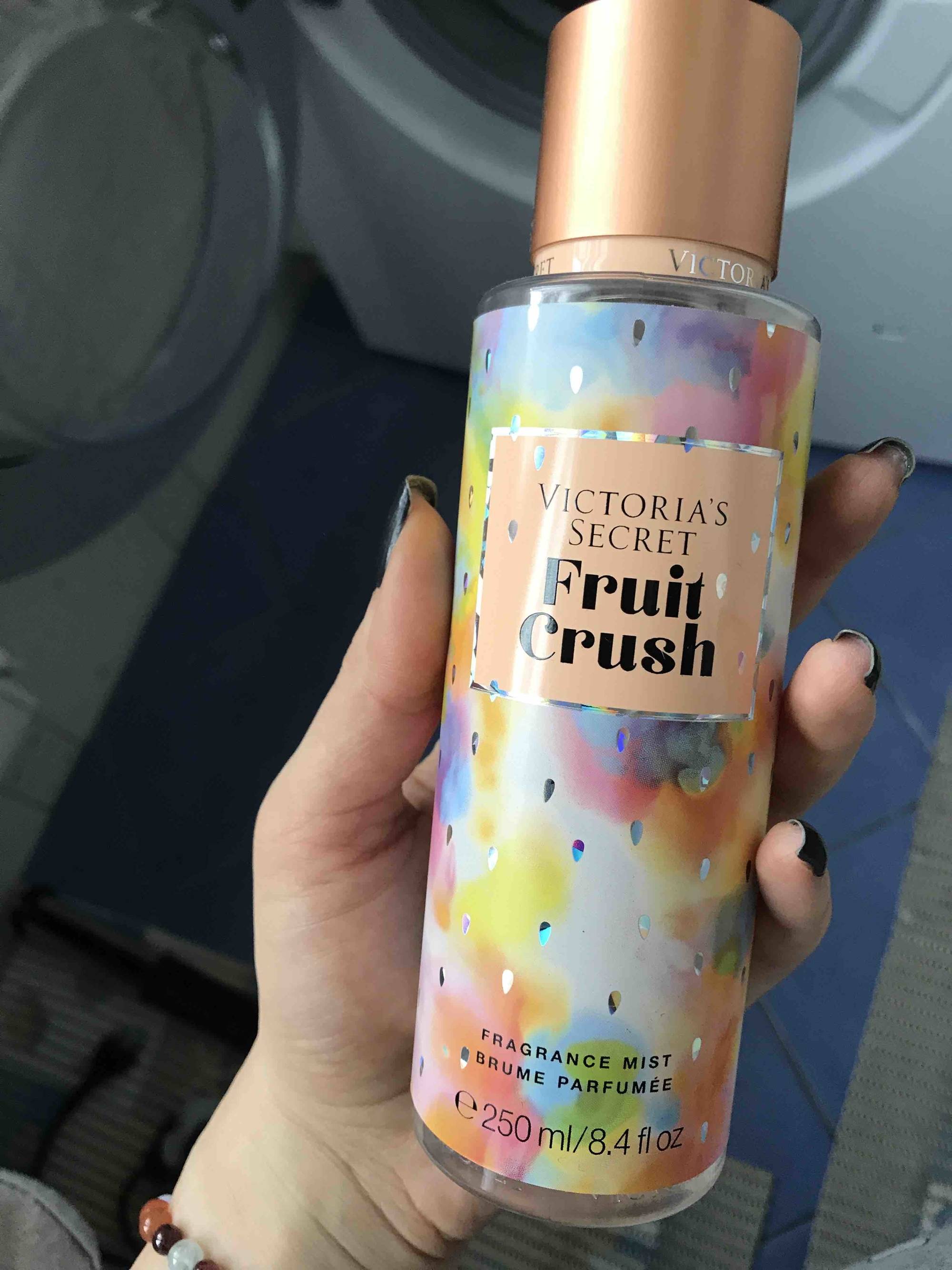 Composition VICTORIA'S SECRET Fruit crush Fragrance mist UFCQue