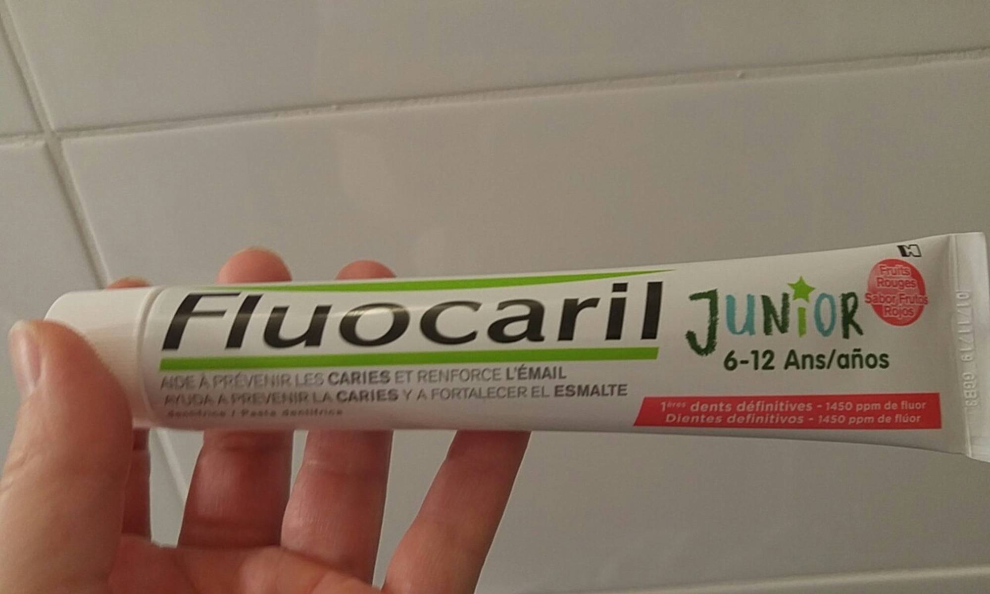FLUOCARIL - Dentifrice Junior fruits rouges 6 à 12 ans