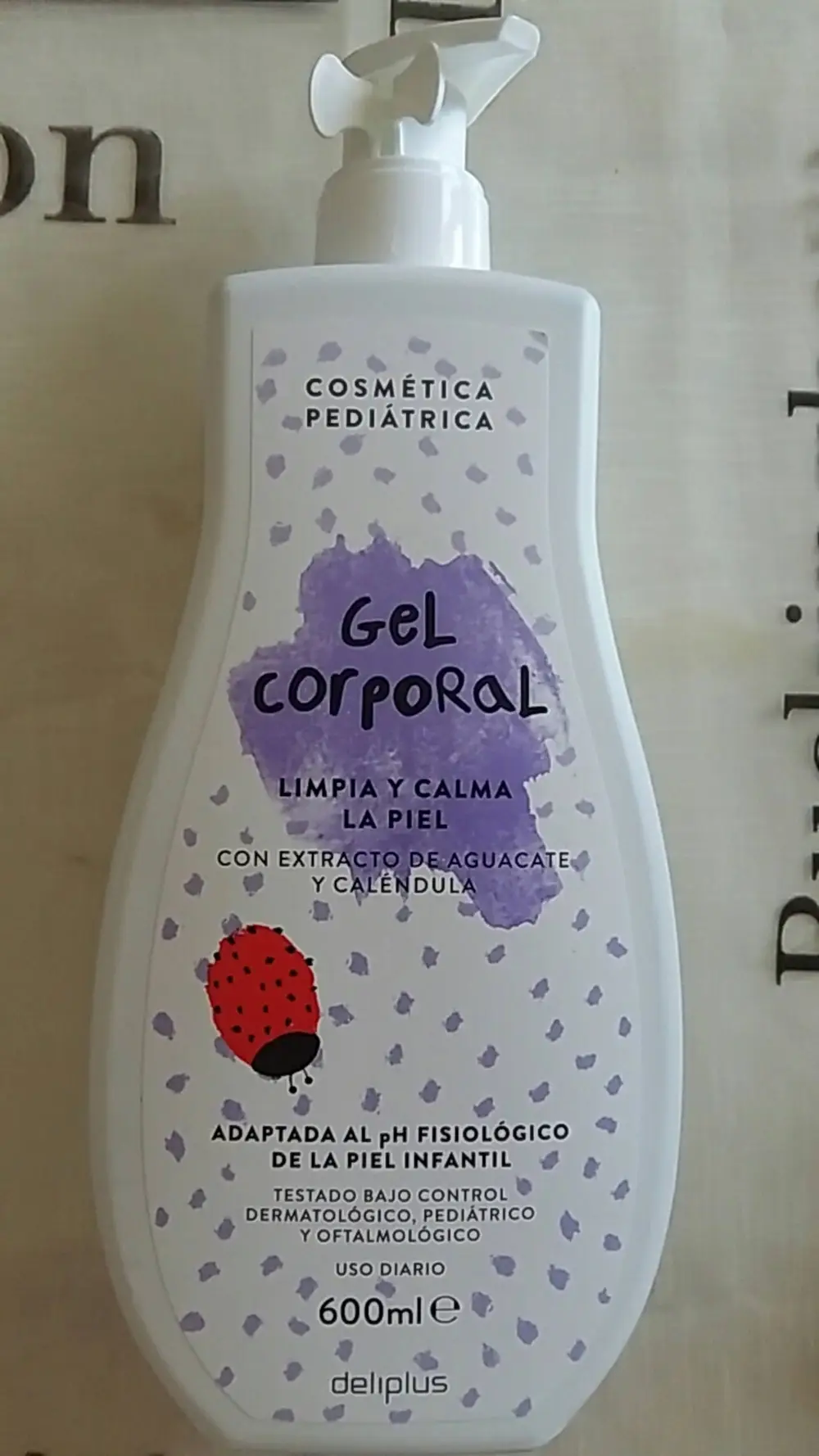 DELIPLUS - Gel corporal - Limpia y calma la piel