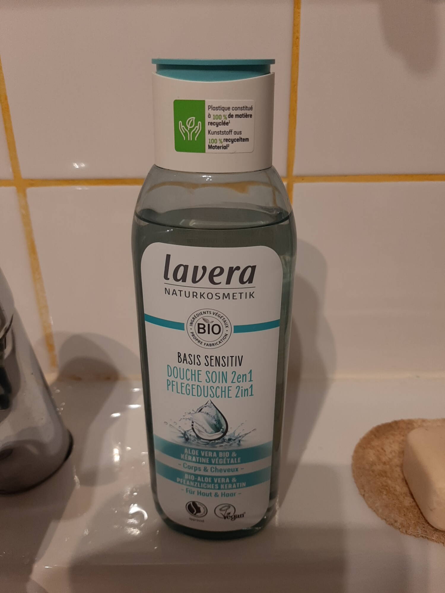 LAVERA - Basis sensitiv - Douche soin 2 en 1