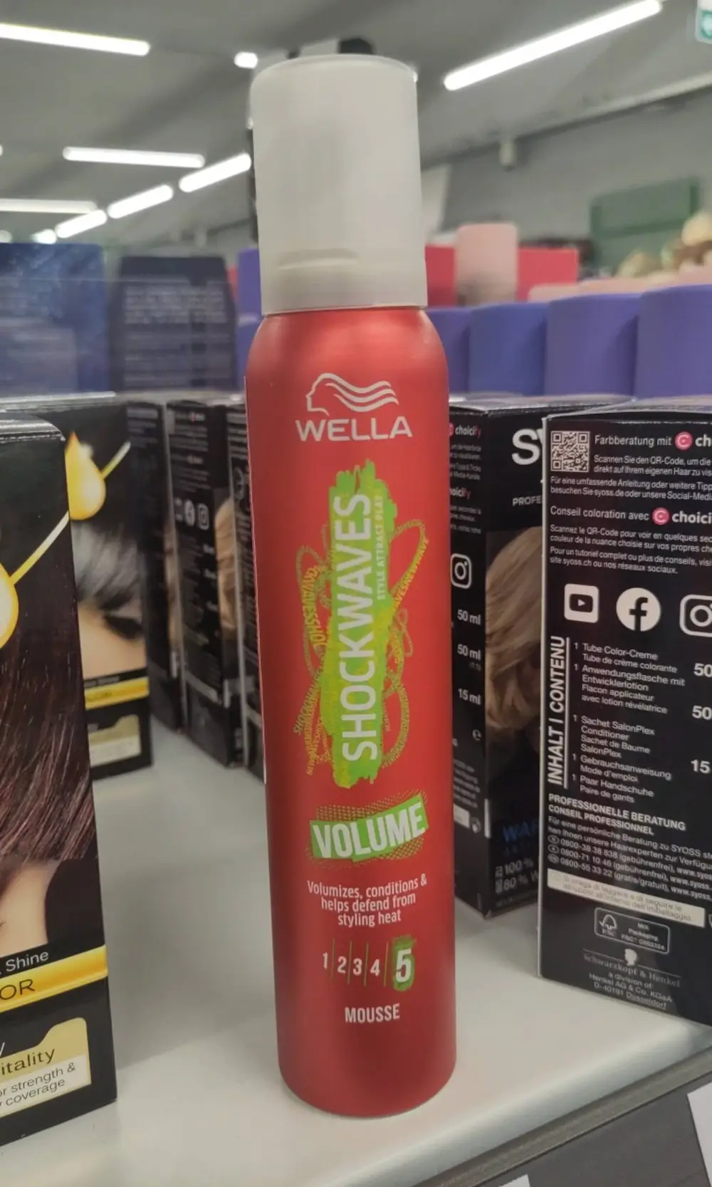 WELLA - Shockwaves - Mousse volume 