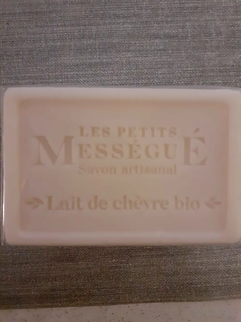 LES PETITS MESSEGUE - Lait de chèvre bio - Savon artisanal 