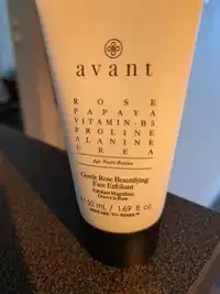 AVANT - Exfoliant magnifiant doux à la rose