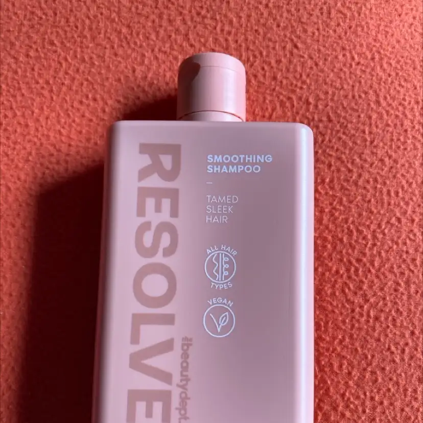 THE BEAUTY DEPT - Resolve - Smoothing shampoo 