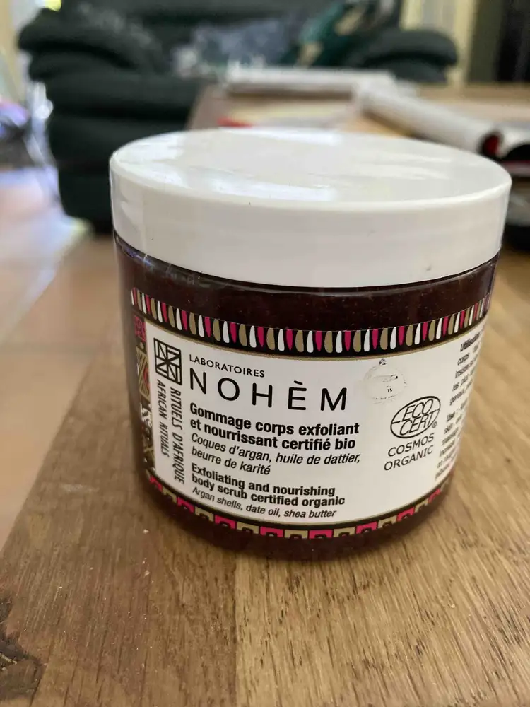 NOHÈM - Gommage corps exfoliant et nourrissant